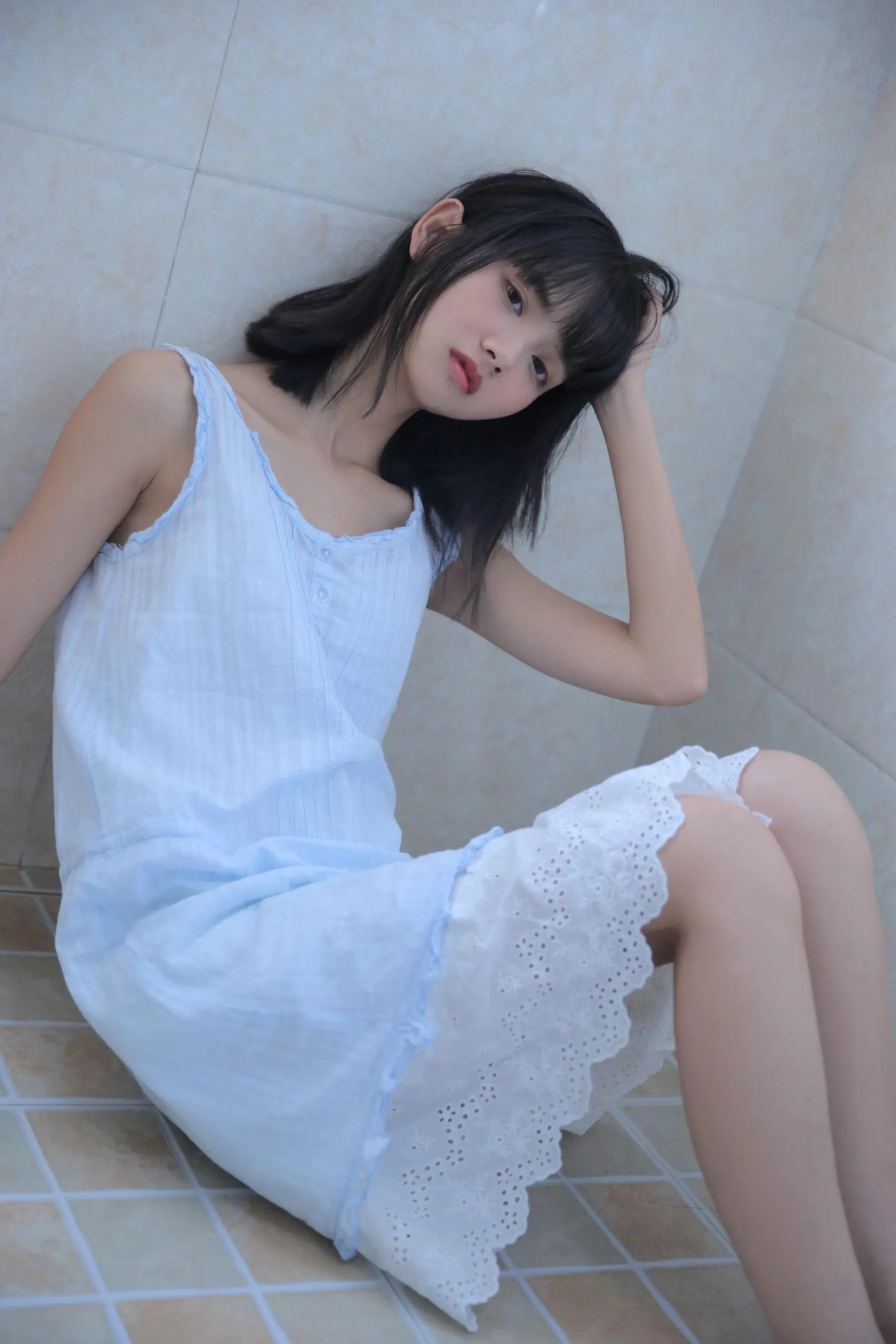 [艺图语] 2022.06.27 思念人之屋 猫梓子 [26P]插图
